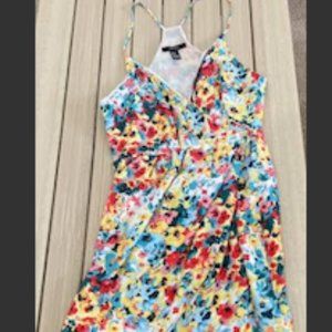 Forever 21 (F21) - Fully Lined Wrap Floral Print Mini Dress, Size M